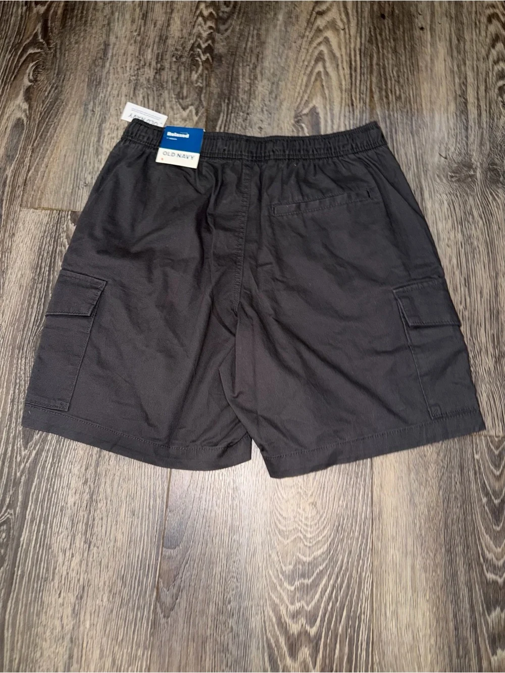 Old Navy grey relaxed fit cargo shorts 7 inch size S NWT